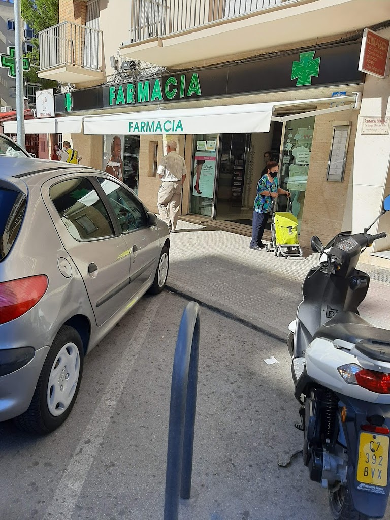 Farmacia Ma Angeles Botella C.B.