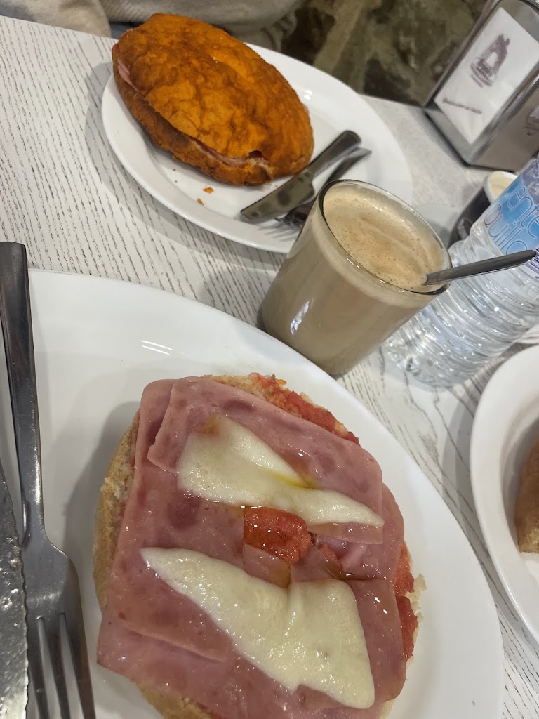 Churreria/Cafeteria Almindez. — Mas recientes
