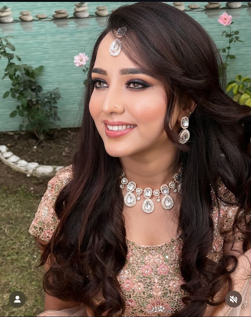 Tanu Sharma Makeup Artist