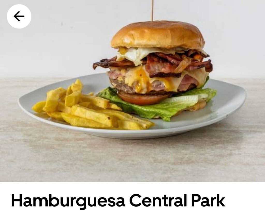 Cafeteria-Bar Central Park — Comida y bebida