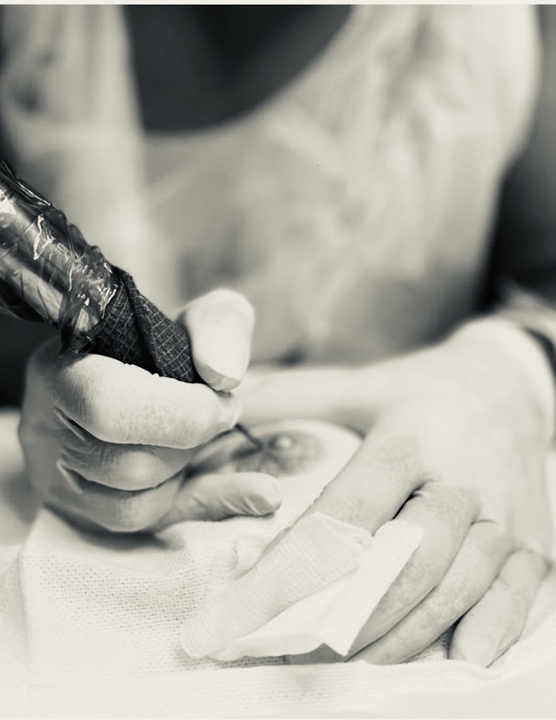 CRISTINA LOPEZ -ESTETICA Y ASESORIA DE IMAGEN ONCOLOGICA — Manicura