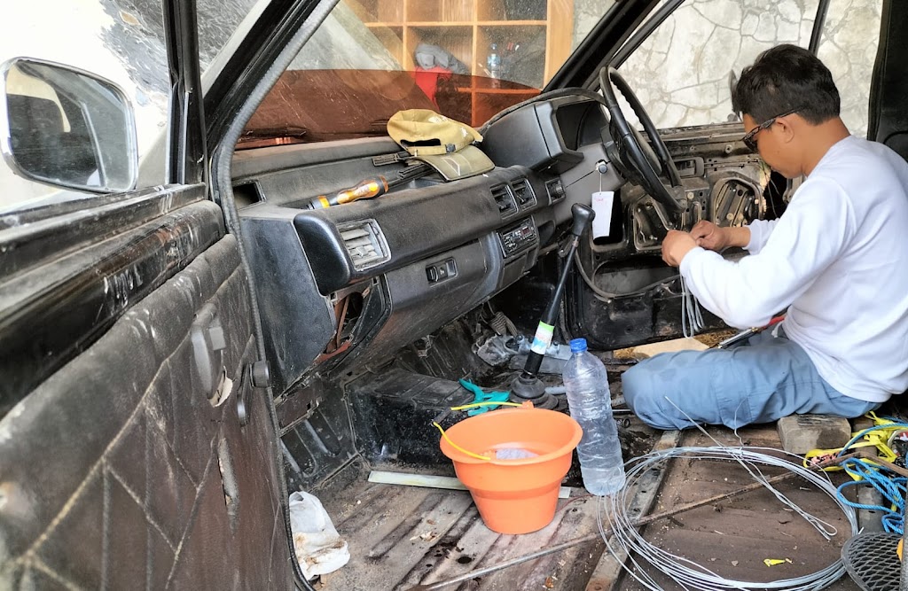 Bengkel Cat Mobil Pak Sam