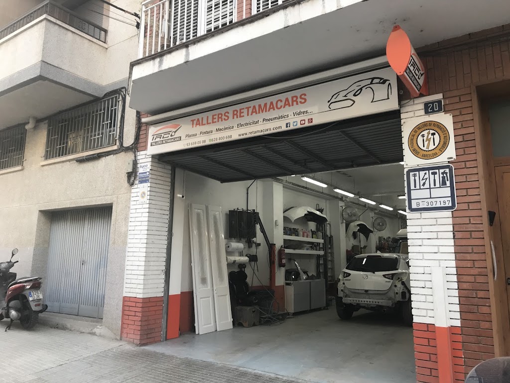 Retamacars - Taller de Reparacion de Coches — Exterior