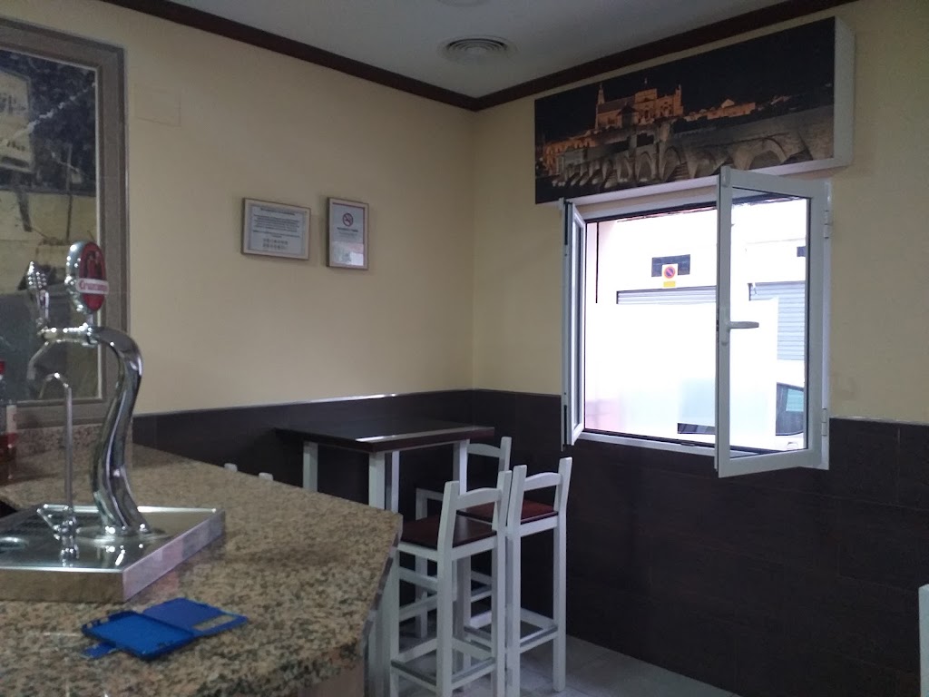 BAR CAFETERIA SANTA ANA — Del propietario