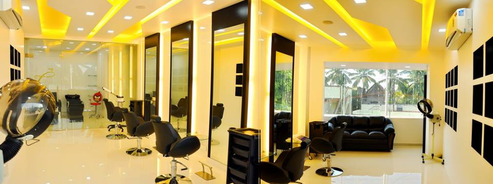 C7 Unisex Salon Spa
