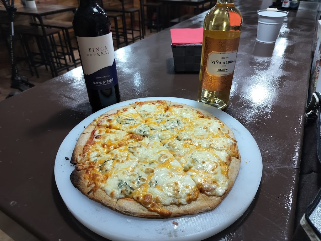 Pizza BOOM — Pizza