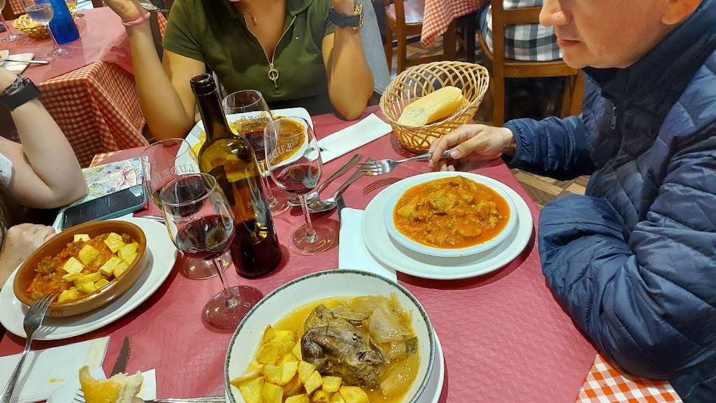 Bar Ludena — Comida y bebida