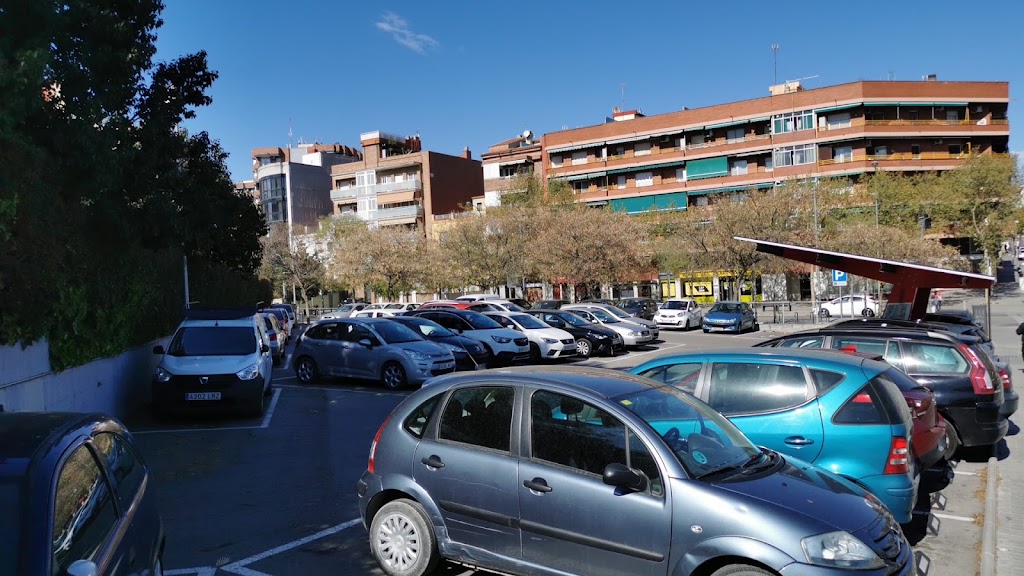Aparcament public del carrer de Sevilla — Estacionamiento