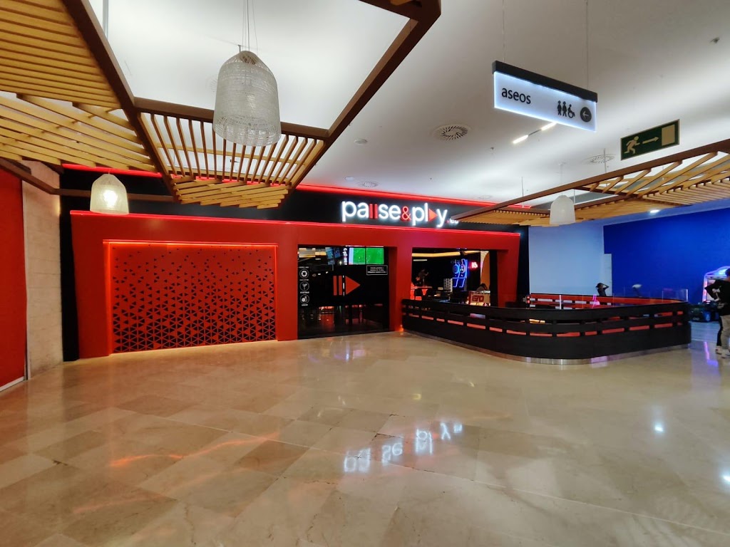 Salon de juego Pause&Play C.C. La Veronica