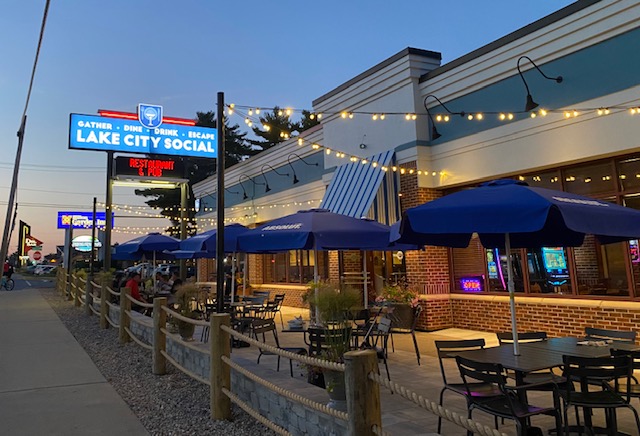 Lake City Social Grill & Bar Wisconsin Dells