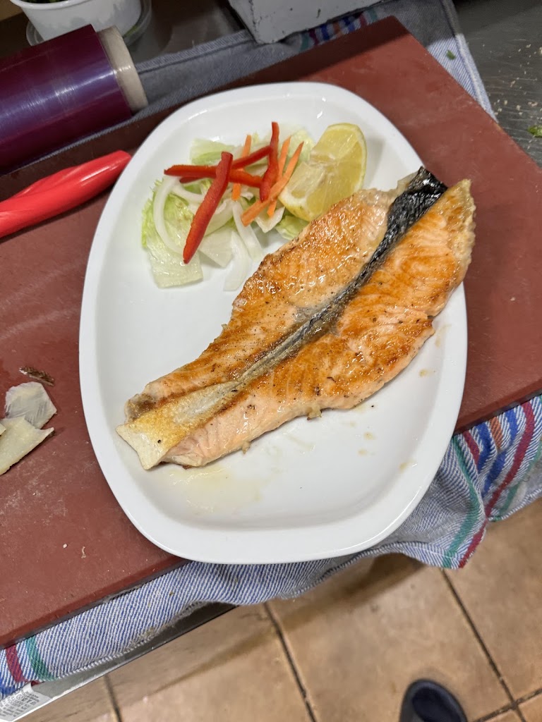 Restaurante Fogar Gallego li — Comida y bebida