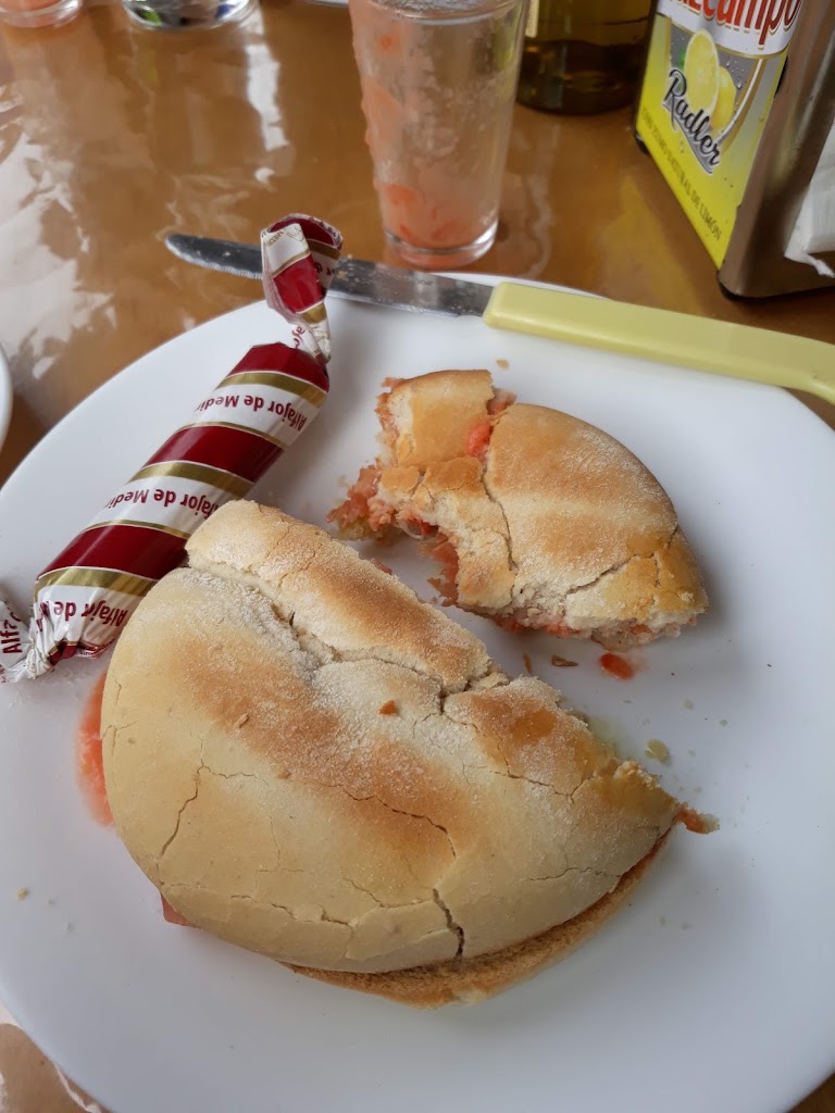 Cerveceria y Freiduria German — Comida y bebida