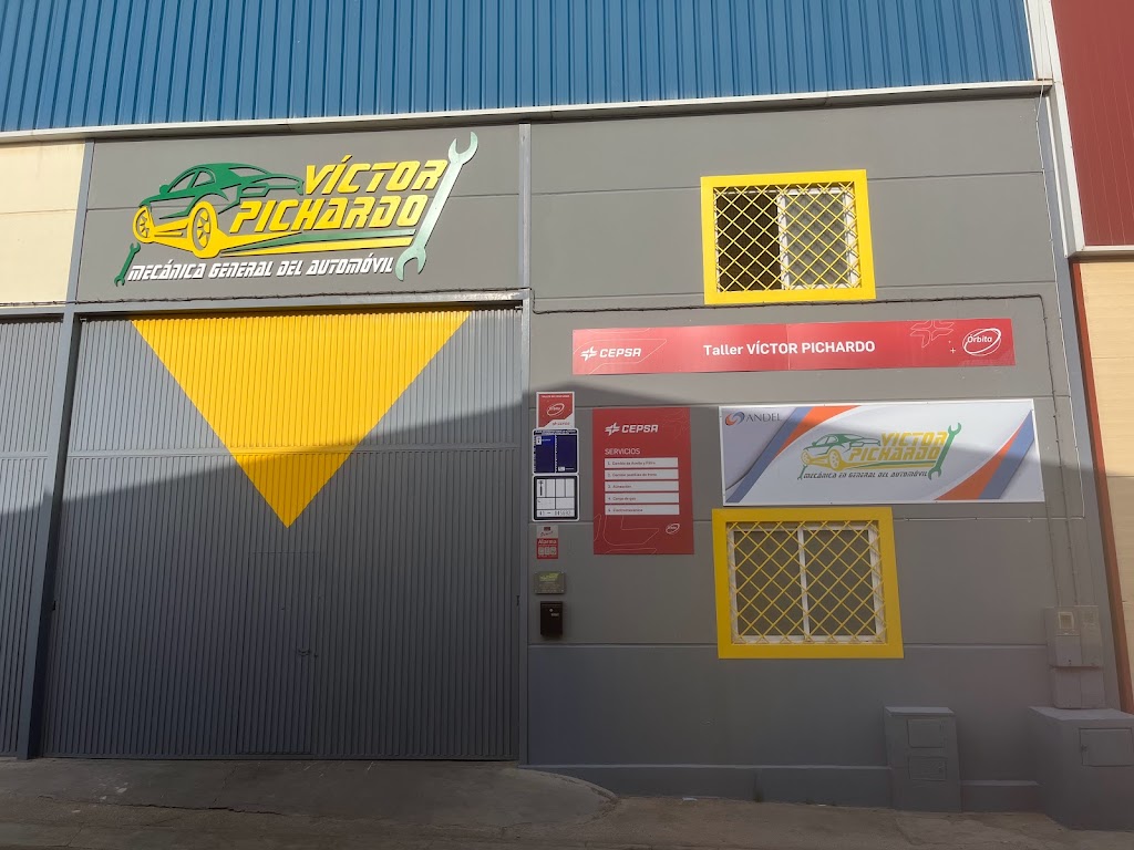 Taller Victor Pichardo — Exterior