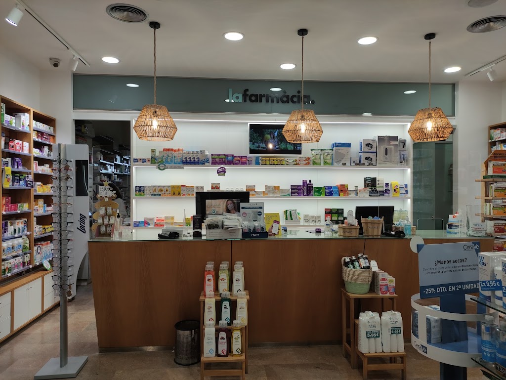 La farmacia Dalt de la Vila — Del propietario
