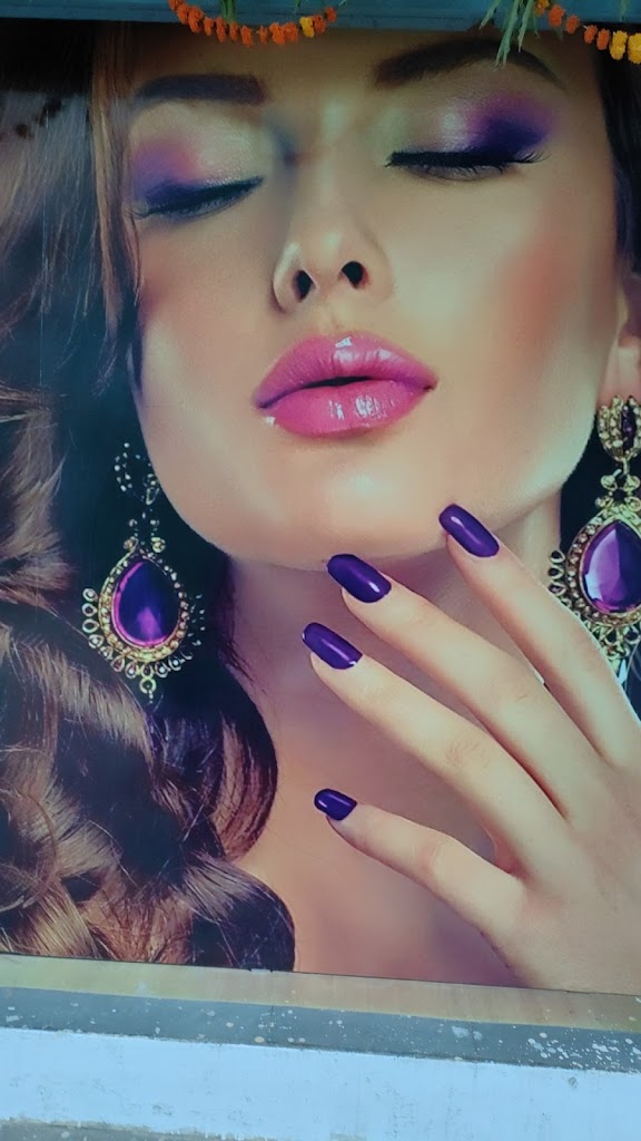 Beauty Glamour And Tailoring