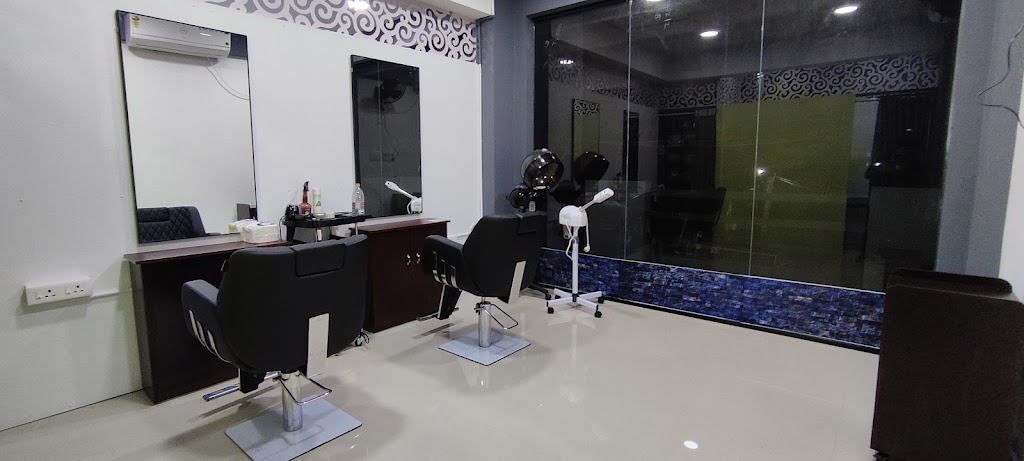 Vishnu S Unisex Beauty Salon