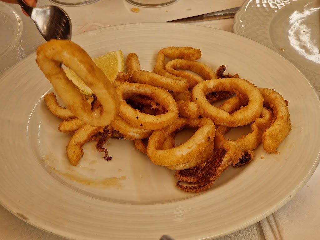 Restaurante Casa Simon — Comida y bebida