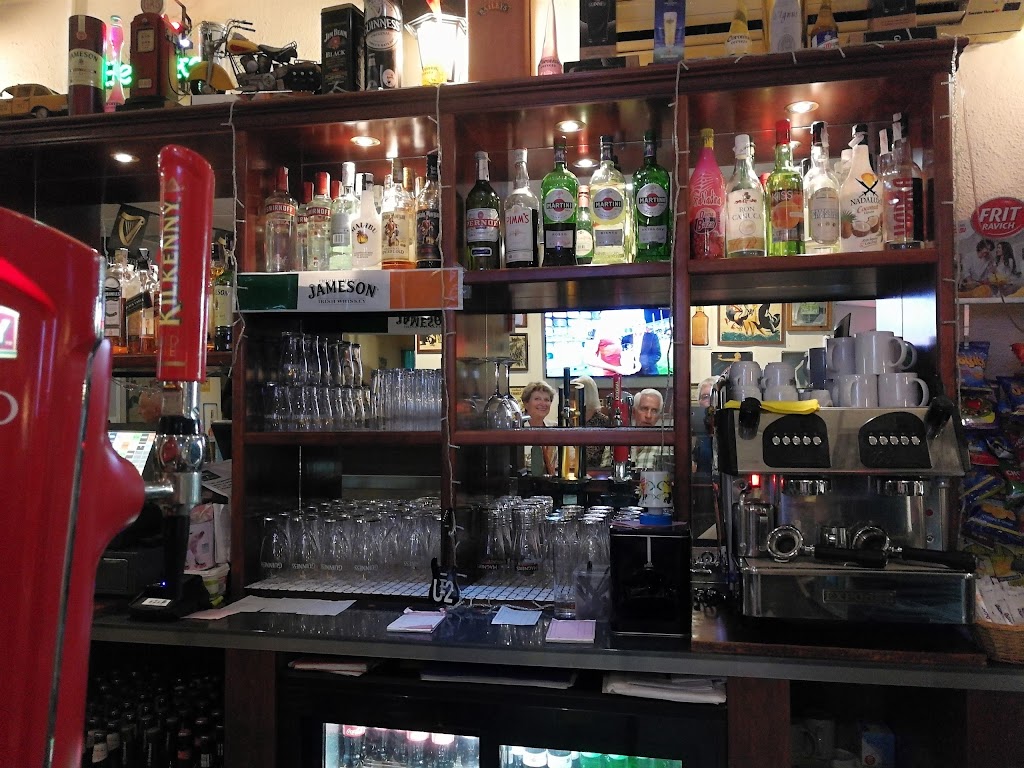 The Claddagh Irish bar — Ambiente