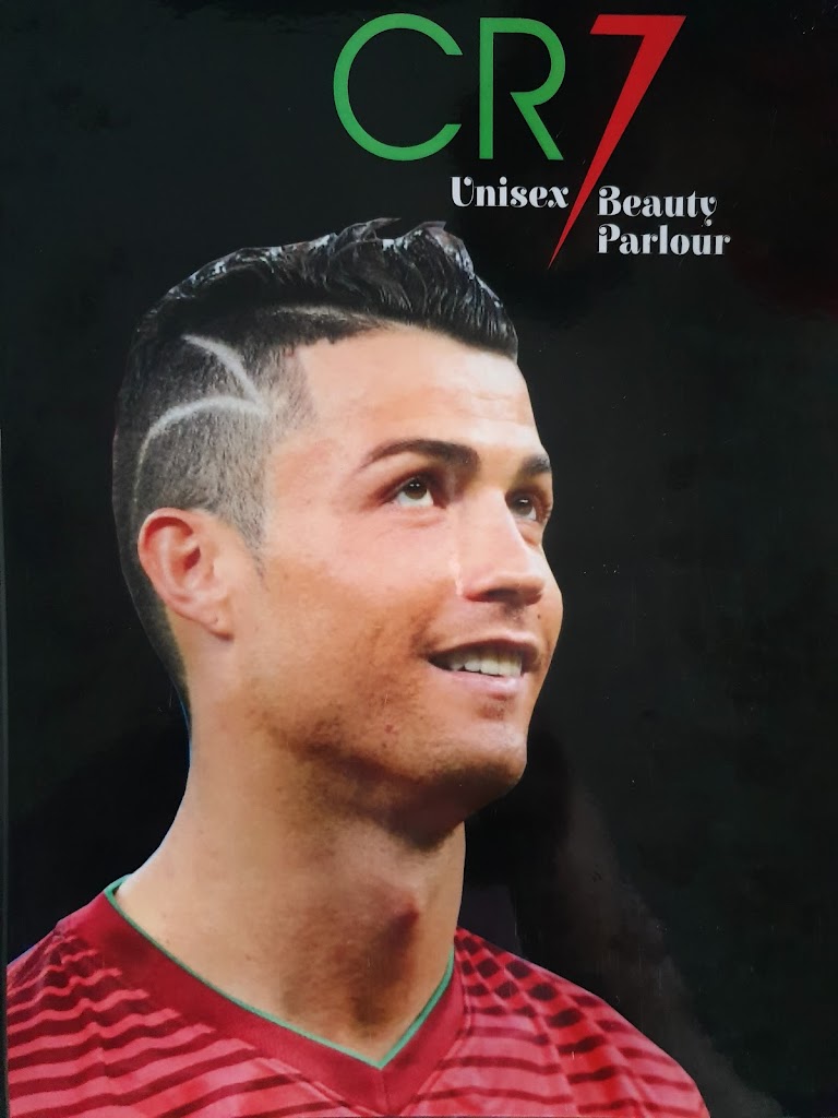 Cr 7 Unisex Beauty Parlour