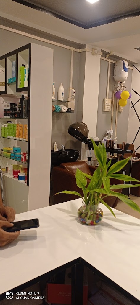 Aesthetic Unisex Family Salon