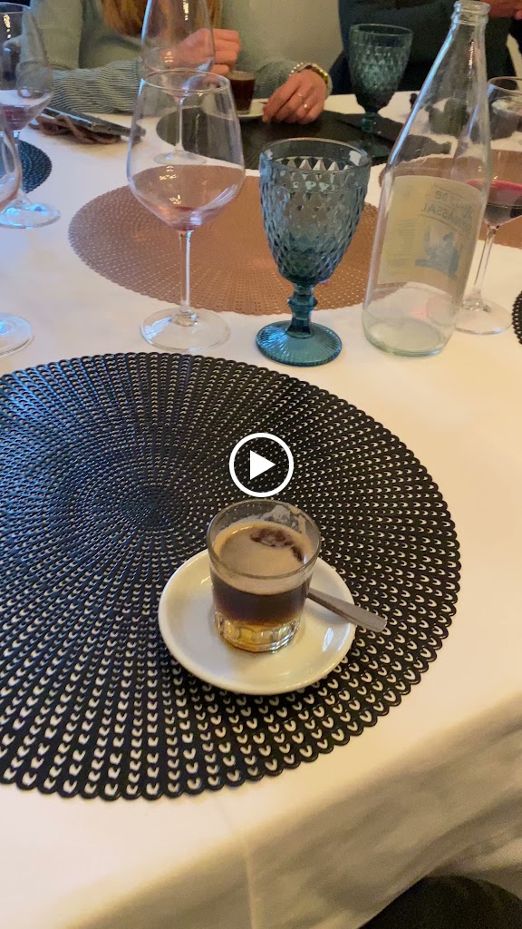 RESTAURANTE PIXAVI — Videos