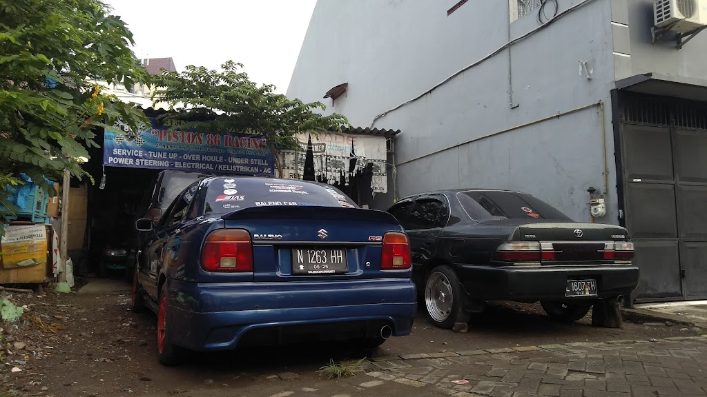 BENGKEL MOBIL "PISTON 86" (Melayani Servis Segala Jenis Mobil Jepang)