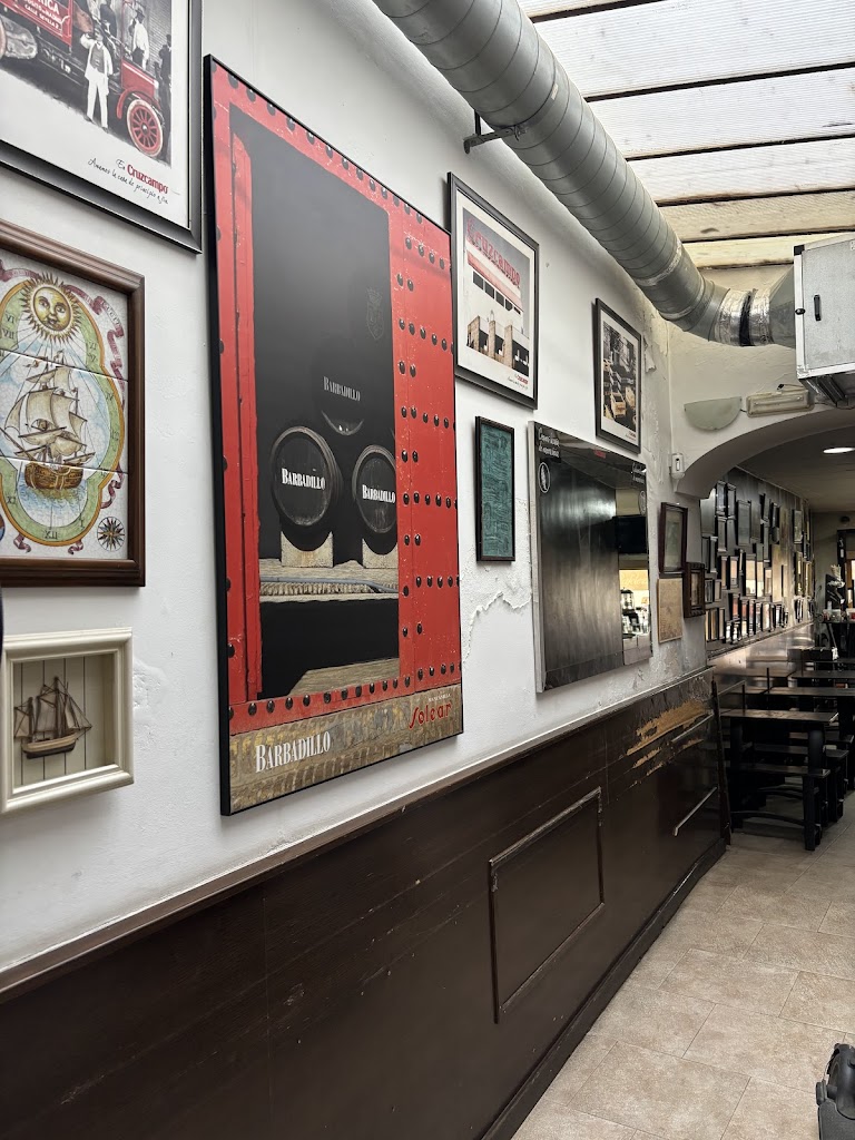 Cafeteria Chocolateria El Campana