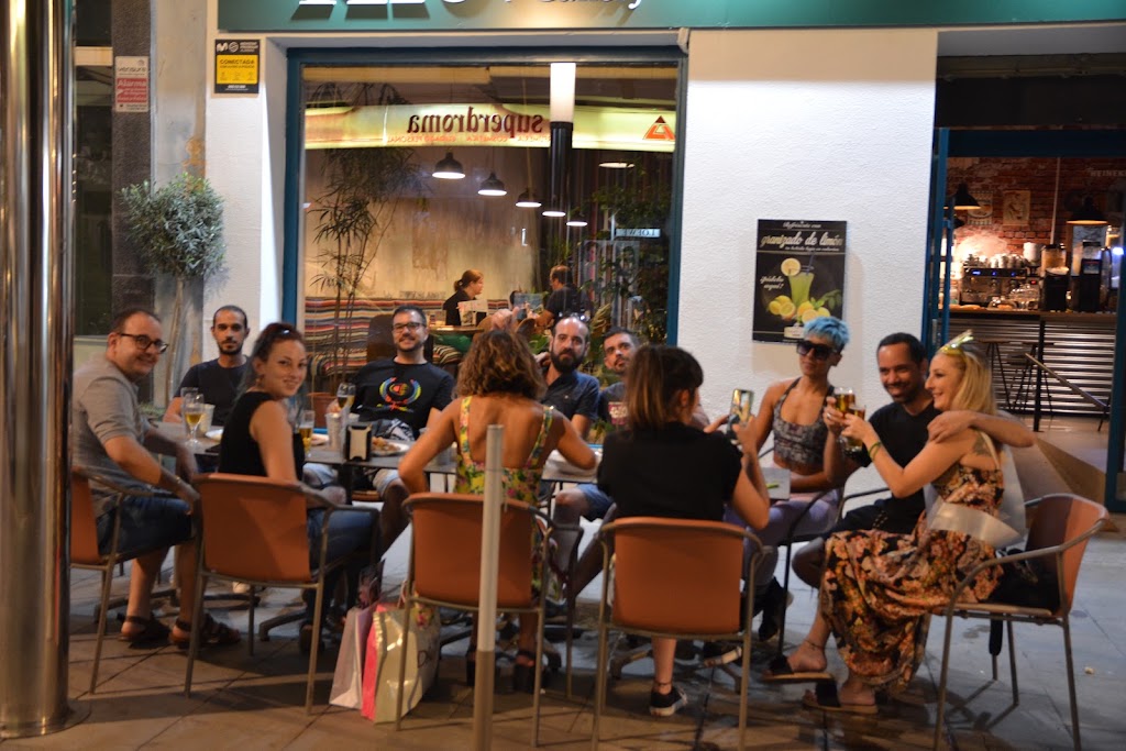 Kfe Gallery Don Benito — Ambiente