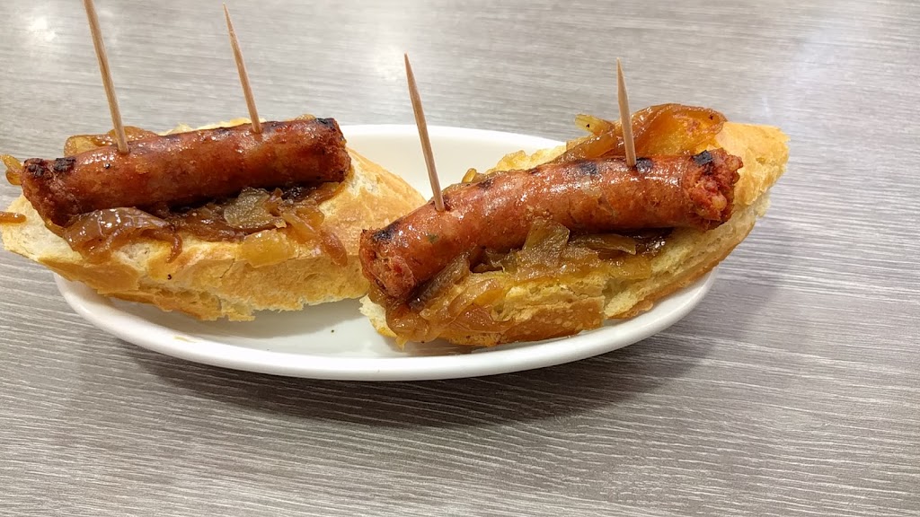 Requesens Domingo J — Comida y bebida