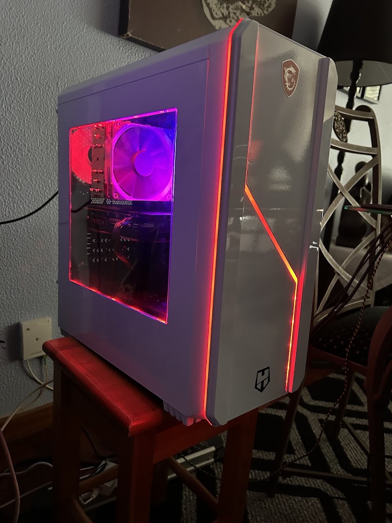 CUSTOM PC LAGUNA - APP LAGUNA — Interior