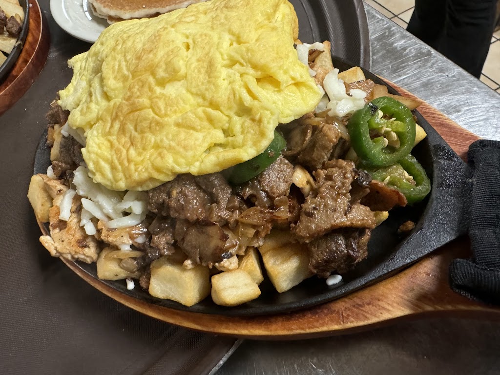  Maple Tree Restaurant & Pancake House