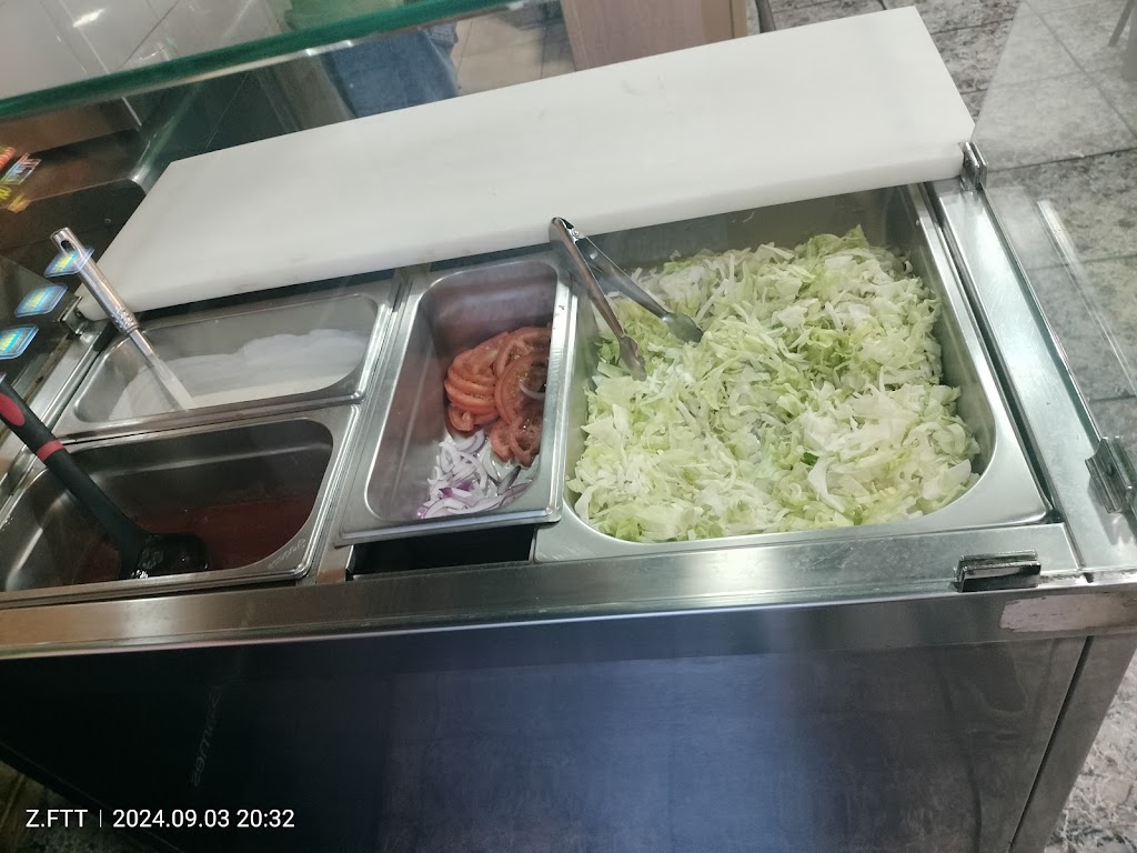 KING DONER KEBAB "SANTUXU" — Comida y bebida