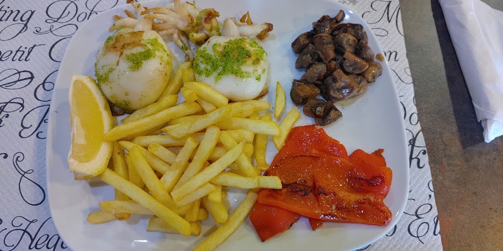 Cafeteria Be de Gust — Comida y bebida