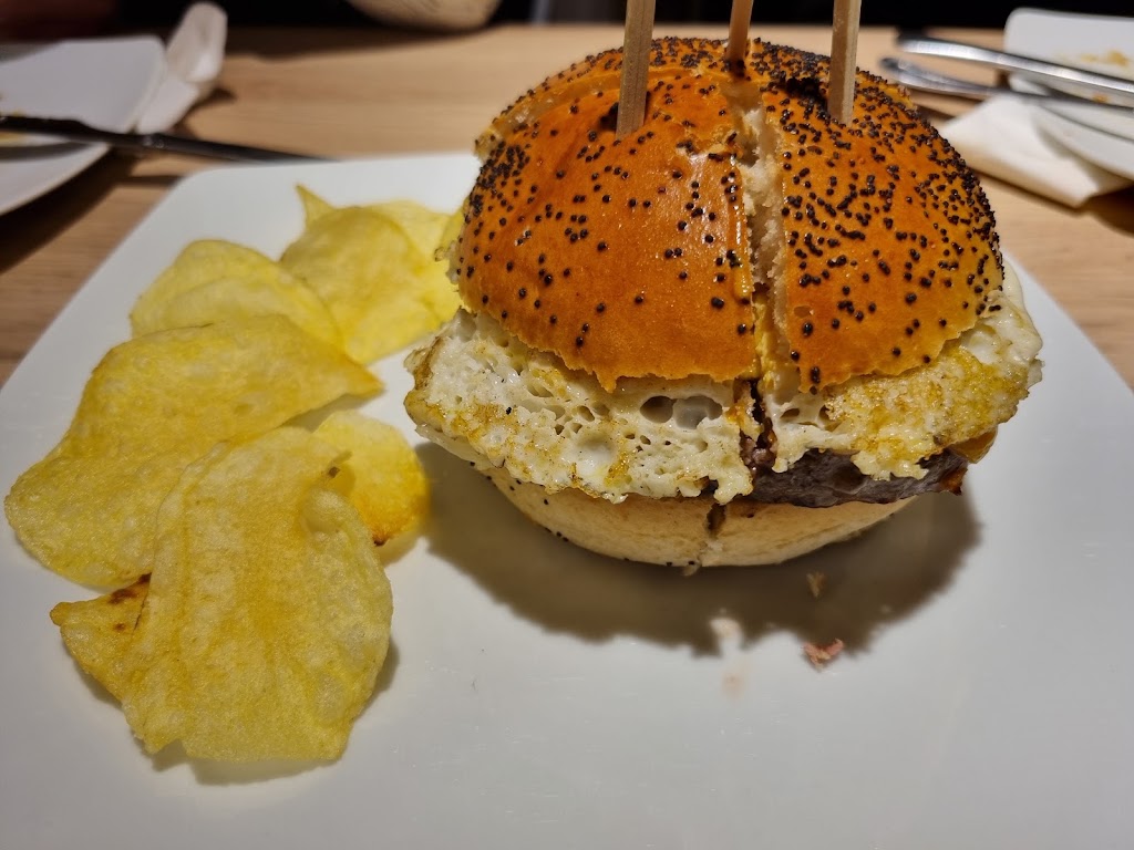 La Piedra GASTRO&ESPRESSOBAR — Comida y bebida