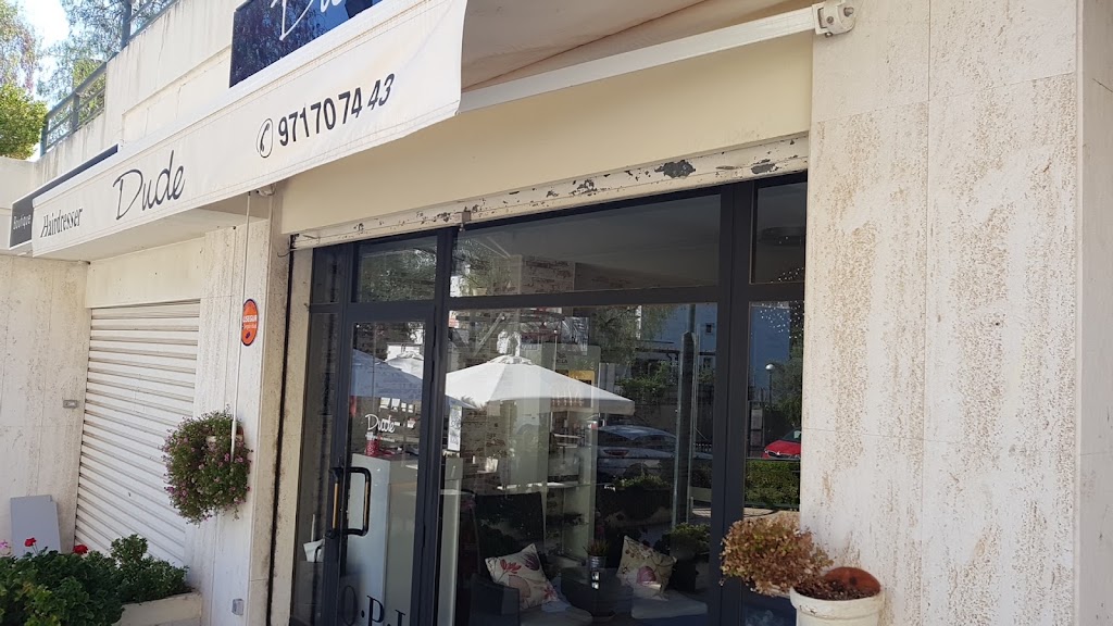 Salon Dude — Exterior