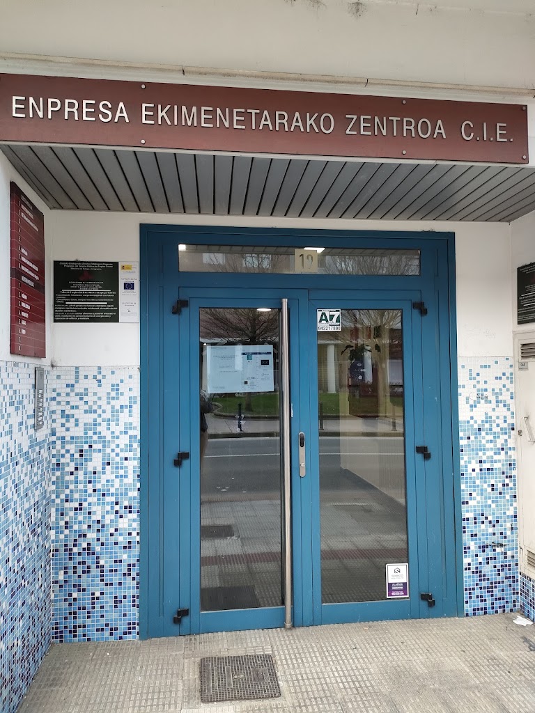 Emma Cairns: Hizkuntzak Ikasteko Zerbitzua