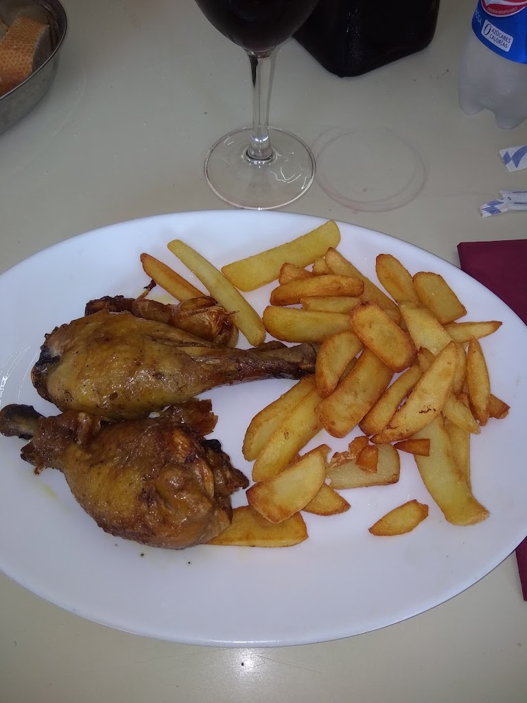 Las Brujas Bar — Papas fritas
