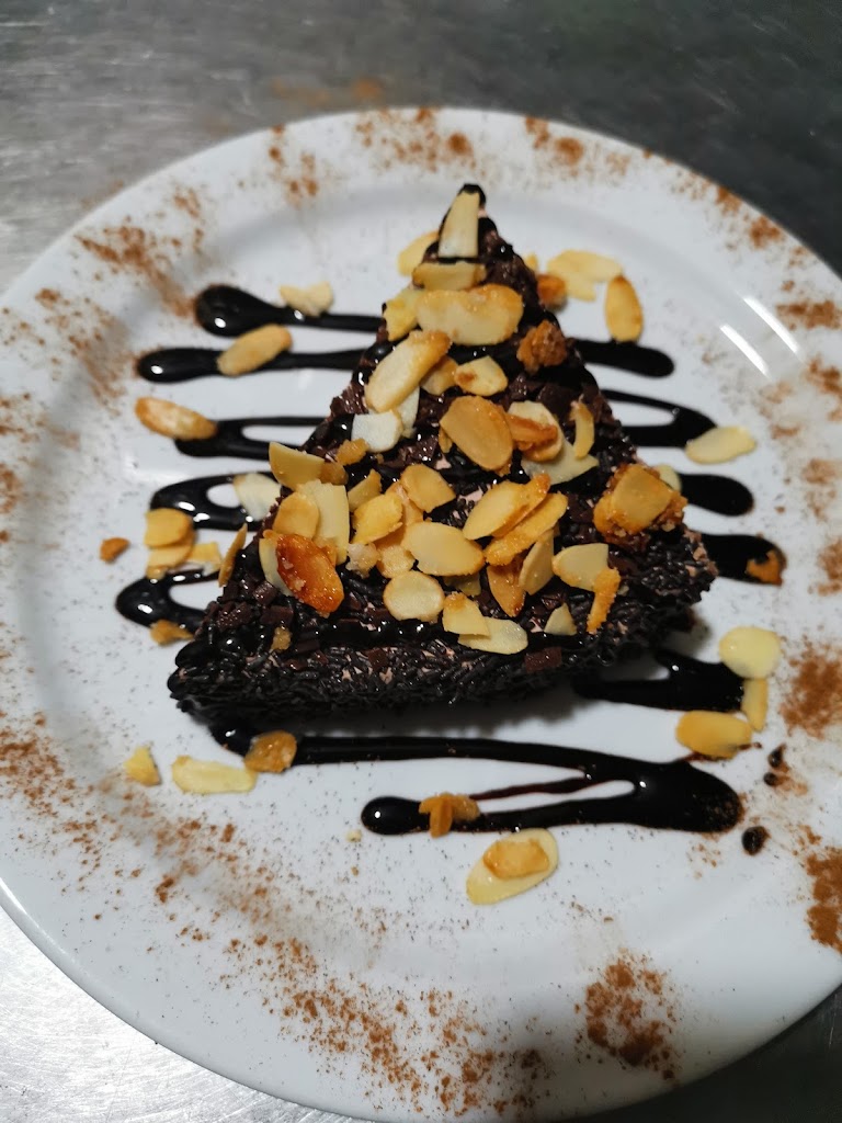 Cafeteria-Cerveceria Ibiza — Comida y bebida