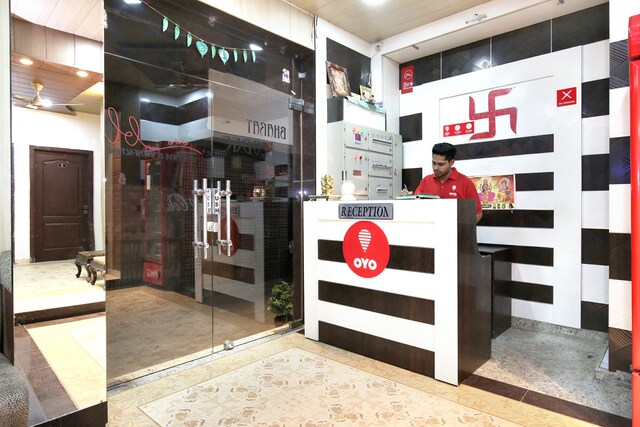 Hotel Bharat Lodge