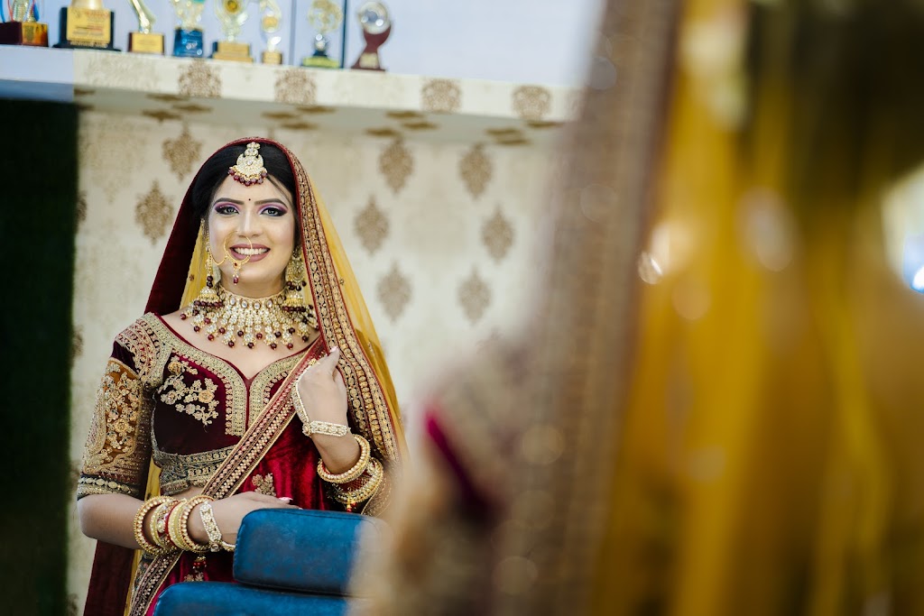 Glamour Girls Makeovers