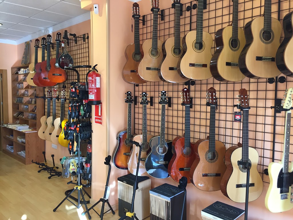 Callejon Musical — Del propietario