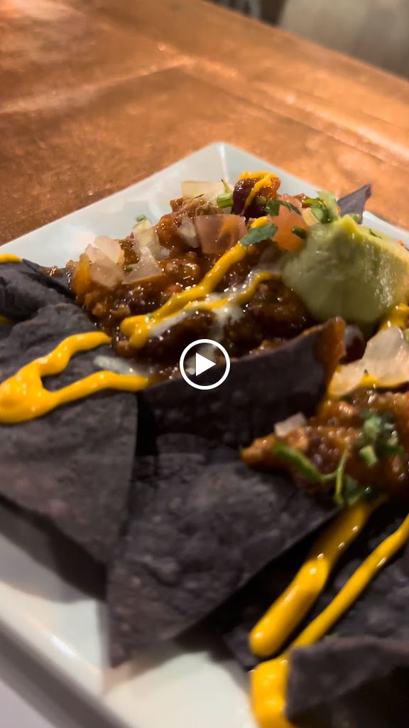 VEZTIAL | Restaurante y Cocteleria — Videos