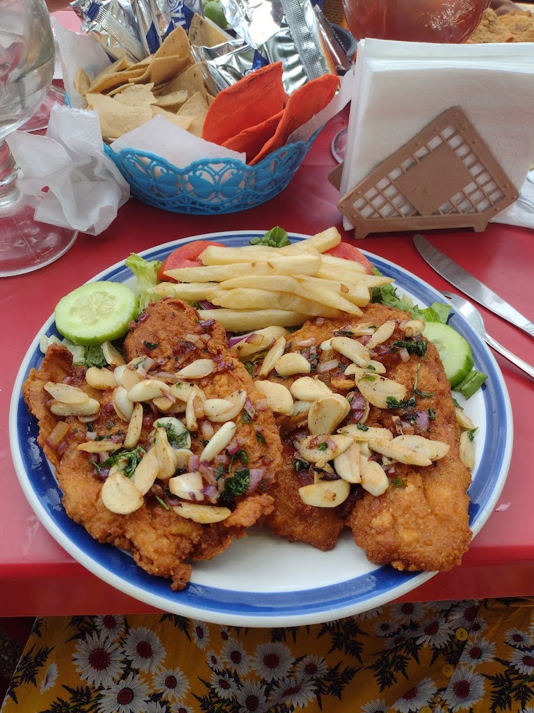 Comida y bebida