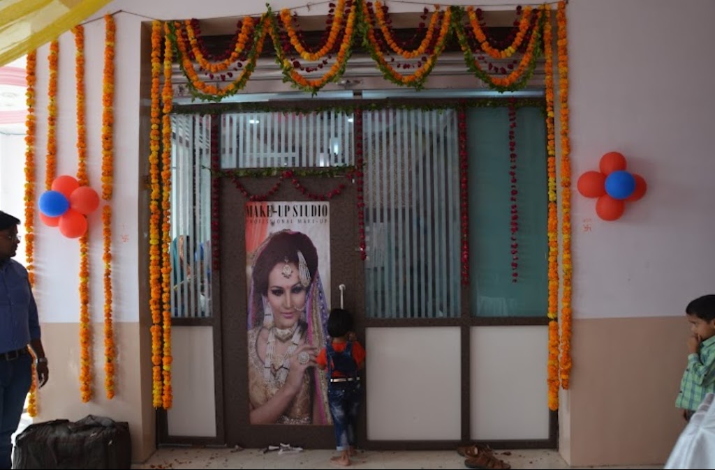 Dhruvi Makeup Studio Beauty Saloon