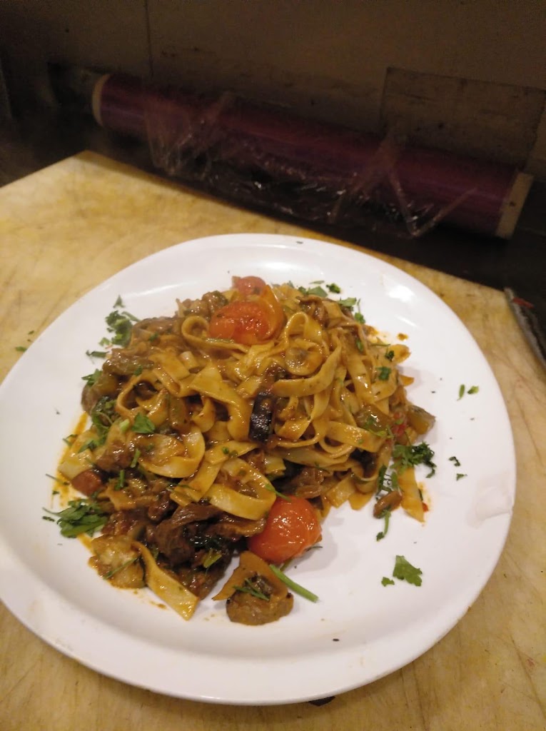 Oliva Garden — Comida y bebida