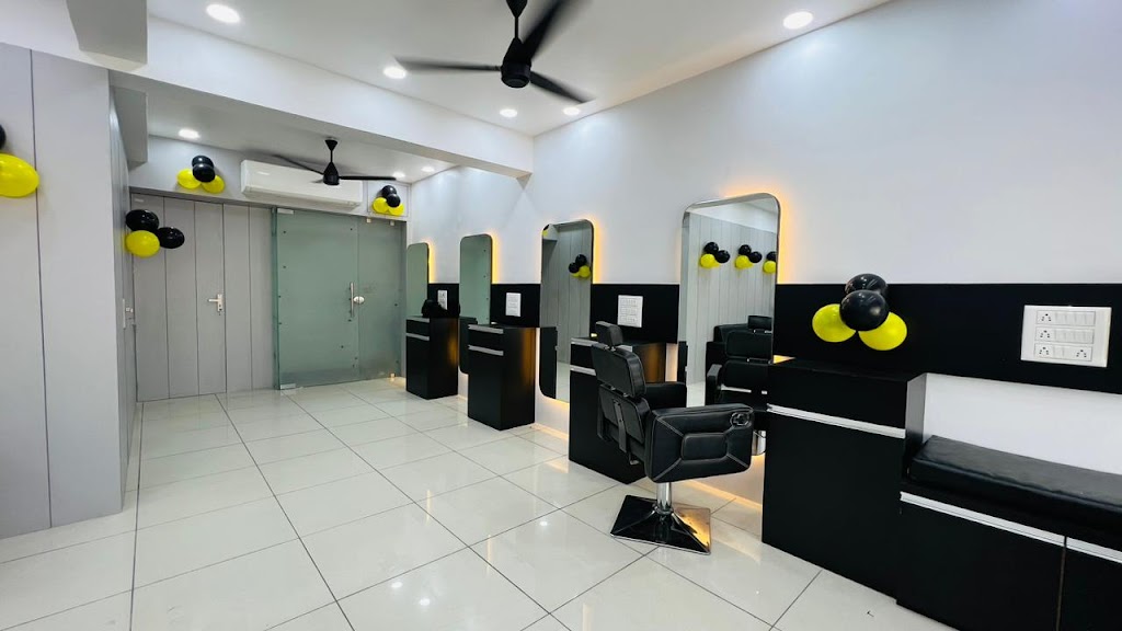 Khushbu Nail Bridal Studio