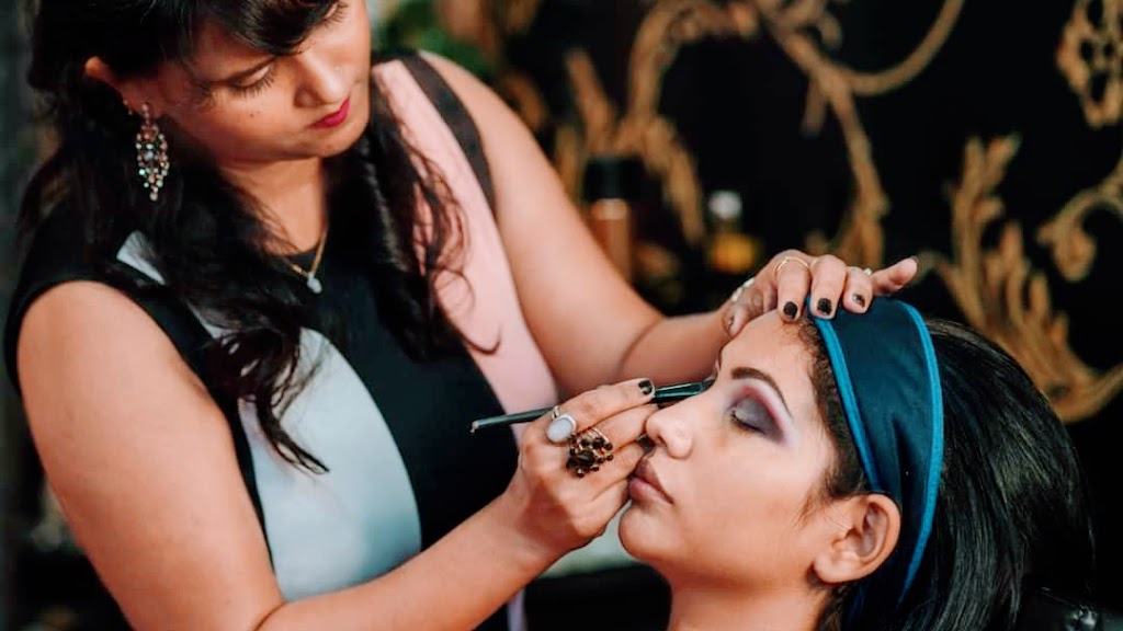 Nakhrali Beauty Parlour