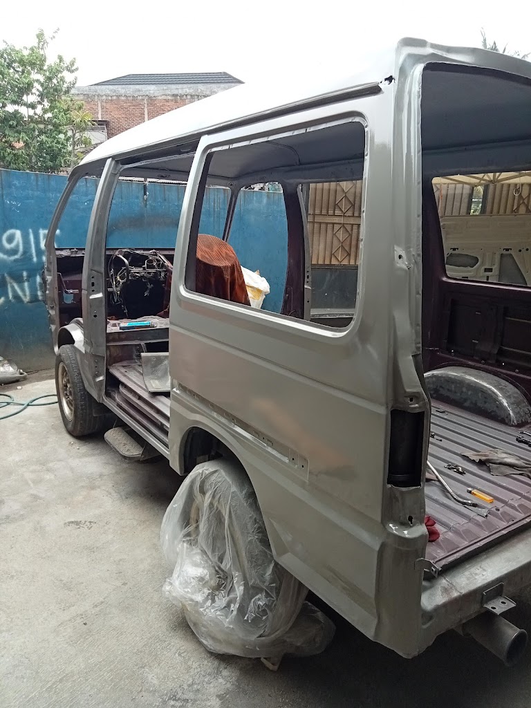 Kie' old car restoration