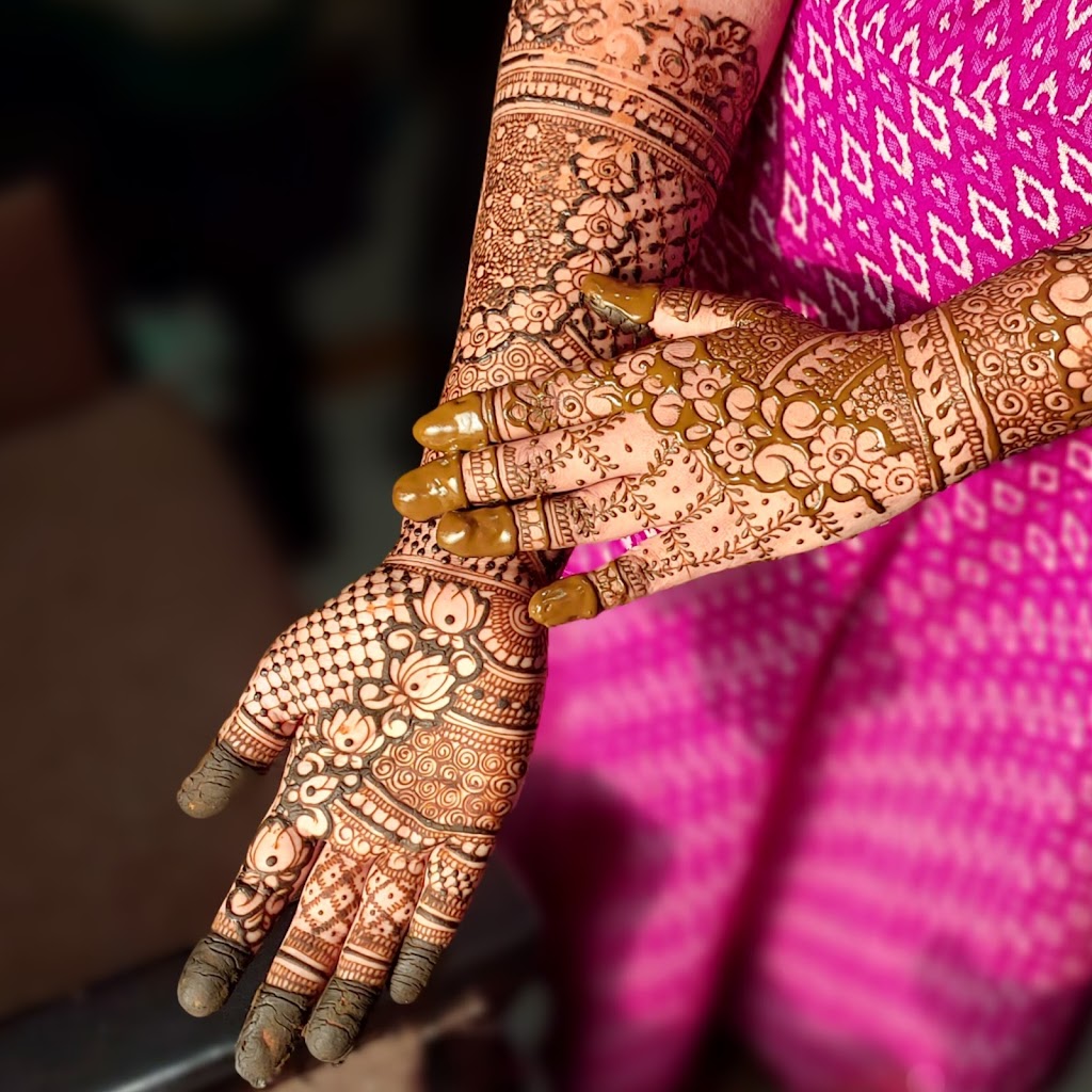 Dhara S Mehendi Nails Villupuram