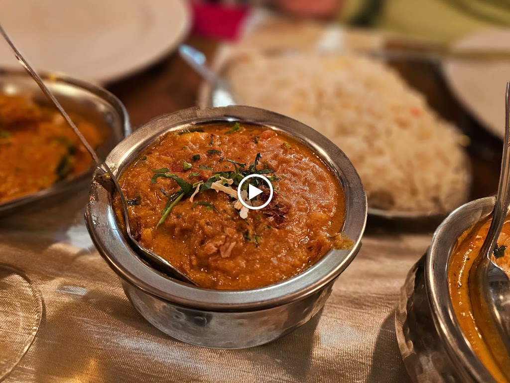 Gulzar Indian Punjabi Restaurant Marbella — Videos